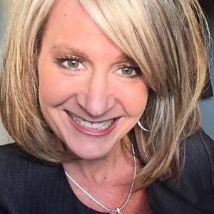 Meet your Posher, Suzanne